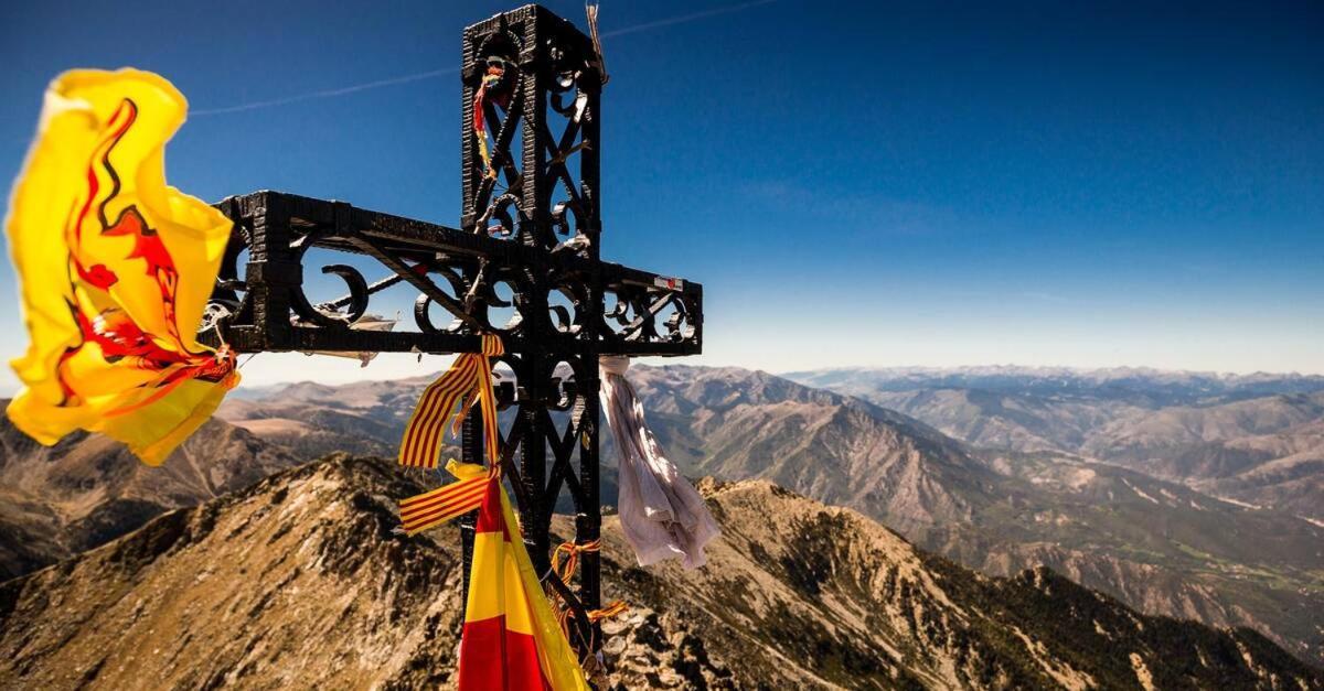 Gite Le Canigou 3* Dans Un Mas Typique Catalan Prades  Exterior photo